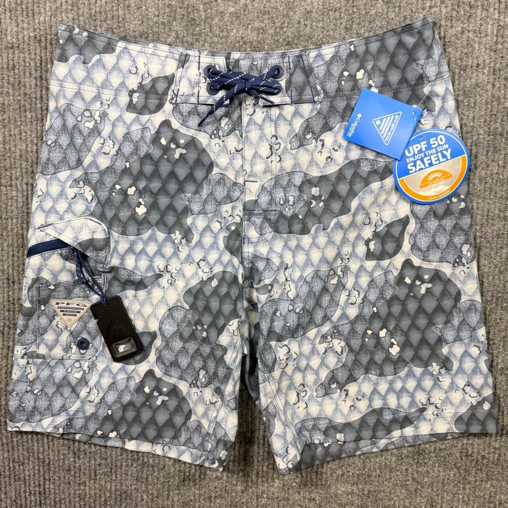 Columbia PFG Mens Blue Fish Scale Camo Board Shorts UPF 50 Size 34 Bottle Opener